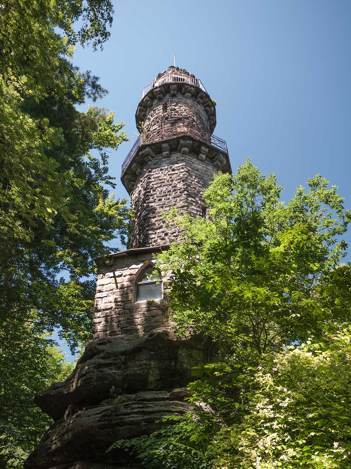 Aussichtsturm am Gasthaus